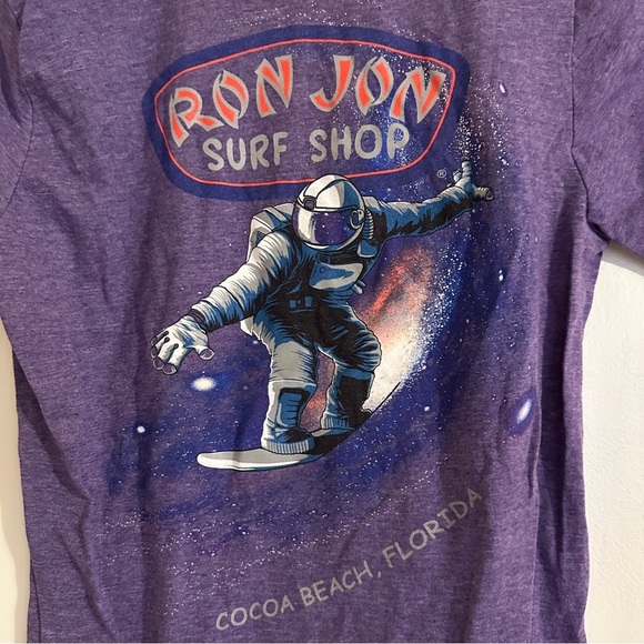 RON JON Surf Shop Cocoa Beach Florida.     T-shirt purple - Picture 5 of 6